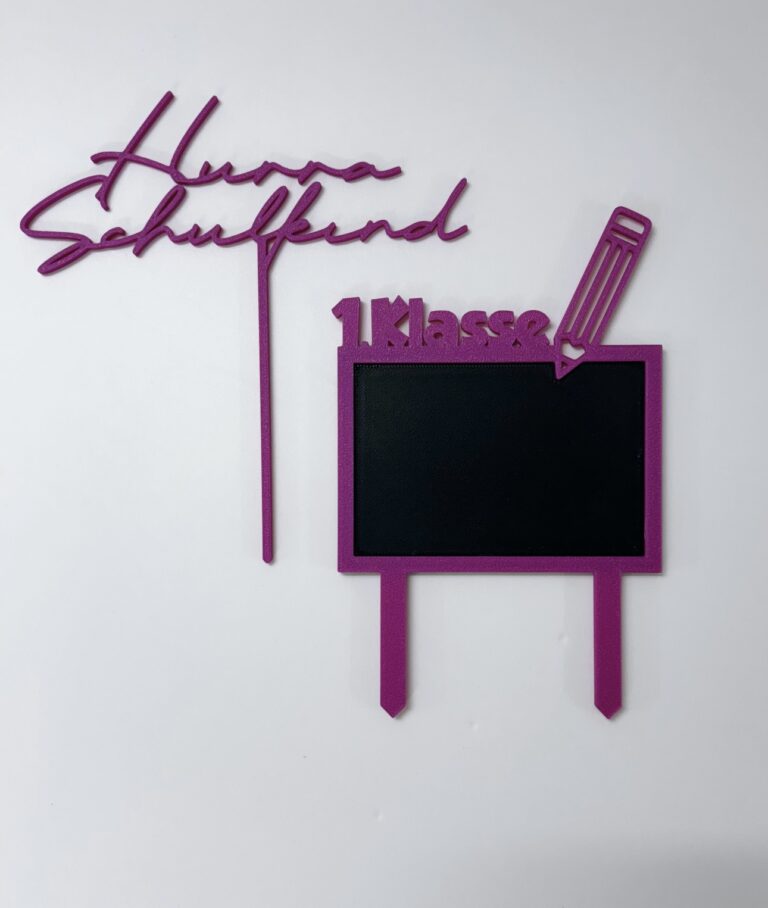 Caketopper zur Einschulung mit Schriftzug Hurra Schulkind und kleiner Tafel