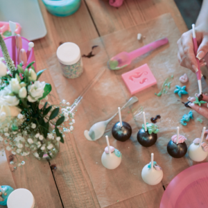 🎂 Ostertorten-Workshop – Aufbau & Verzierung